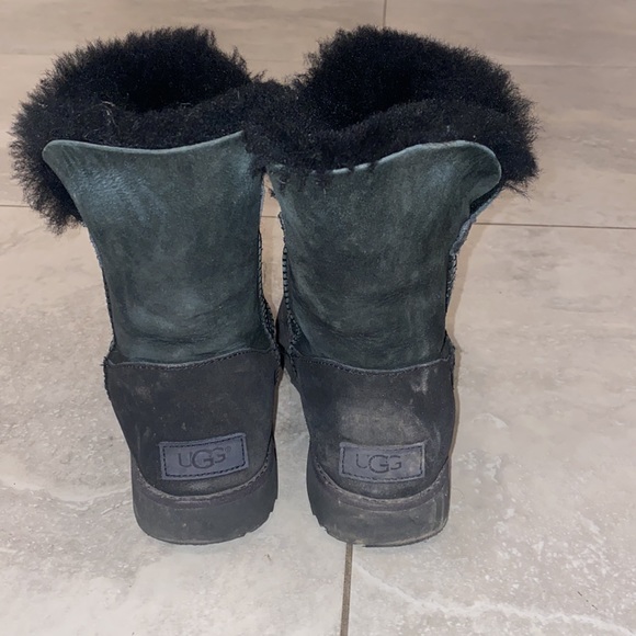 Ugg boots - Picture 3 of 5